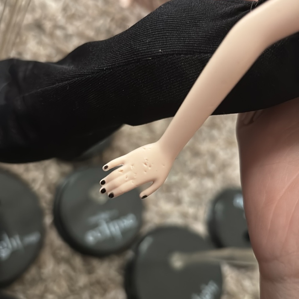 Twilight Saga Barbie Dolls EUC-Pick one - Picture 8 of 16